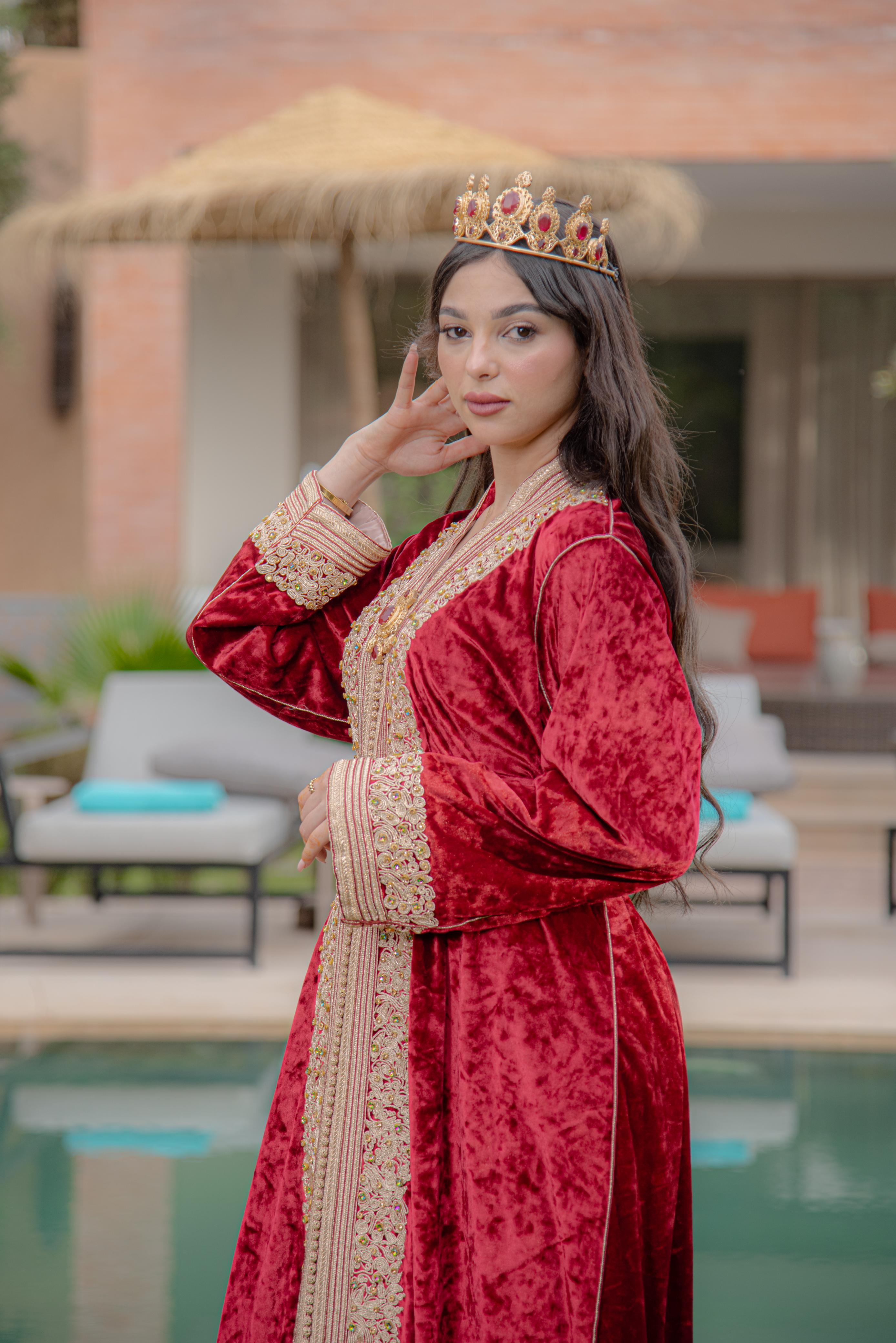 Royal Red Velvet Takchita